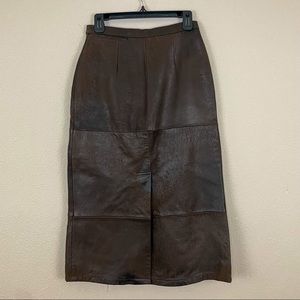 Vintage banana republic genuine leather skirt. fits like a size 6